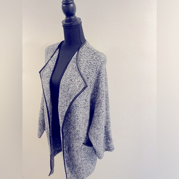 Zara Knit Jacket. Size Large - Picture 1 of 8